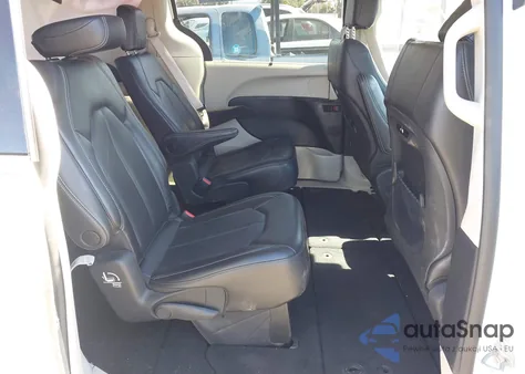 2023 Chrysler Pacifica Touring L z USA, uszkodzony, nr VIN 2C4RC1BG4PRS19194